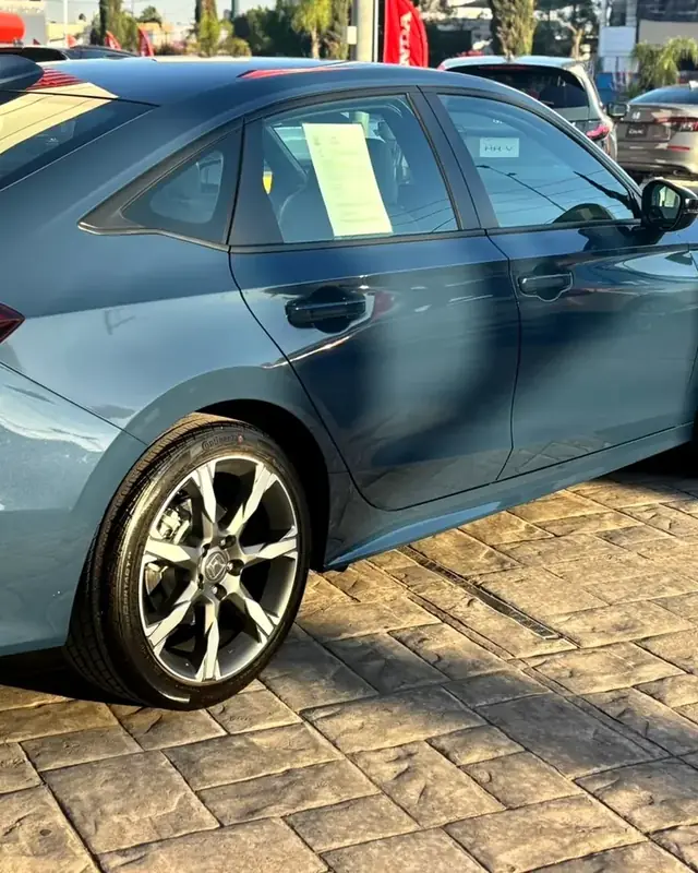 Civic Touring HEV azul